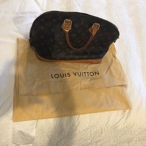 Louis Vuitton Alma PM monogram used